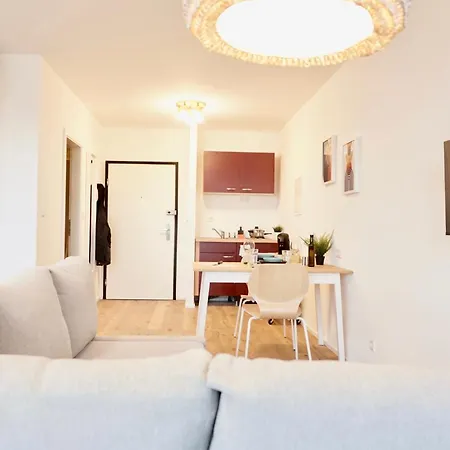 2 Separate Direkt In Der Mit Privaten Stellplaetzen Max 1,65m Hoehe Und 1,8m Breite Fuer Bis Zu 8 Personen *